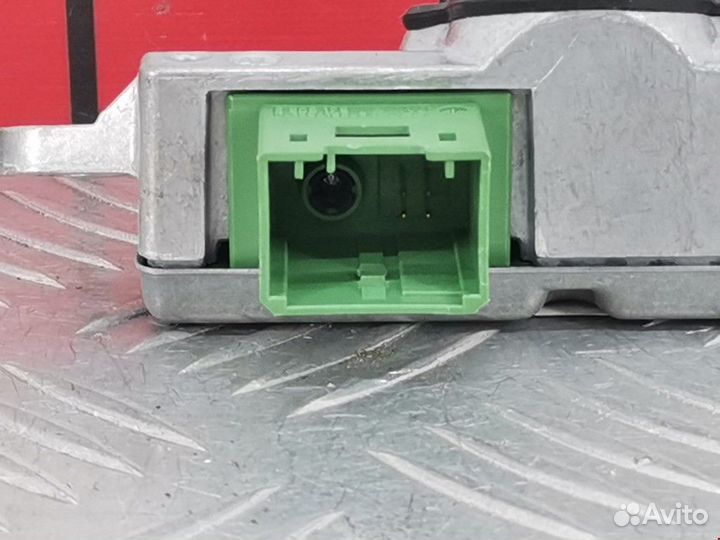 Датчик удара BMW 7 E65/E66/E67 рест. 2006