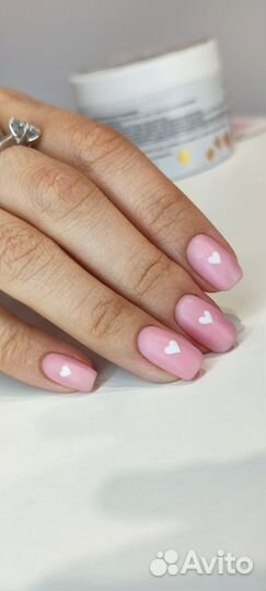 Маникюр и педикюр