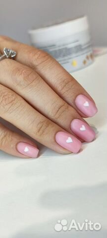 Маникюр и педикюр