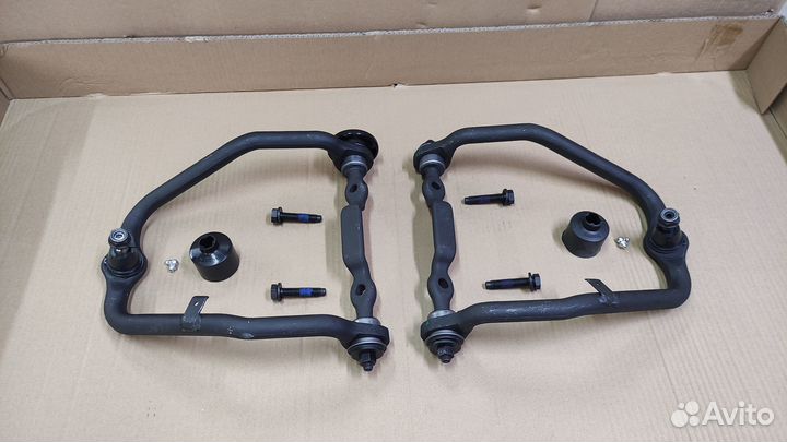 Рычаг задний верхний 1 шт. L / R Сайбер Себринг