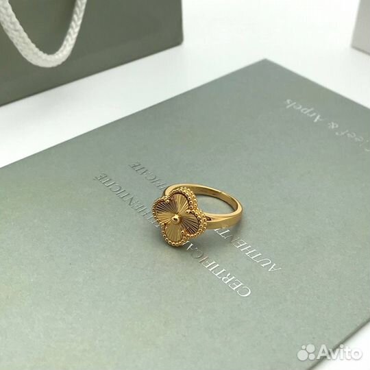 Серьги van cleef