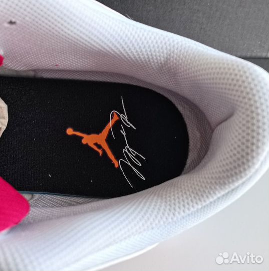 Jordan Max Aura 5