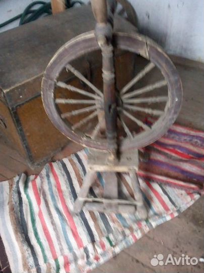 Старинная прялка