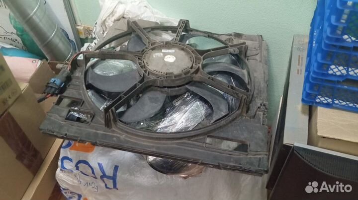 Кожух вентилятора с вентилятором bmw e70