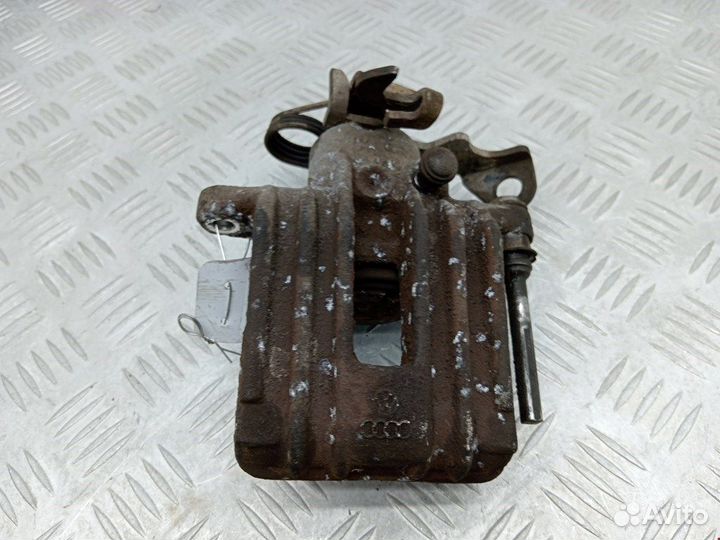 Суппорт задний правый для Volkswagen Passat 5 GP