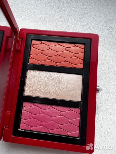 Christian louboutin палетка для лица