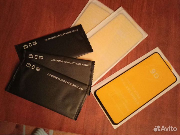 Защитное стекло для Realme 8