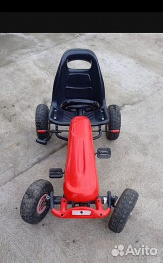 Велосипед детский четырехколесный