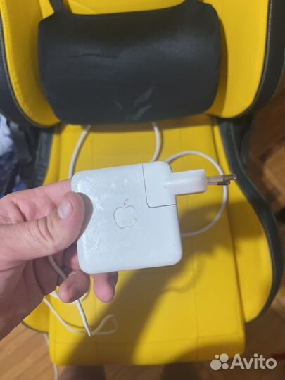 Зарядка для macbook air MagSafe 2 (поломанная)