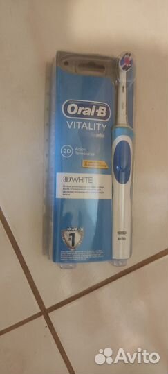 Зубная щетка Oral B