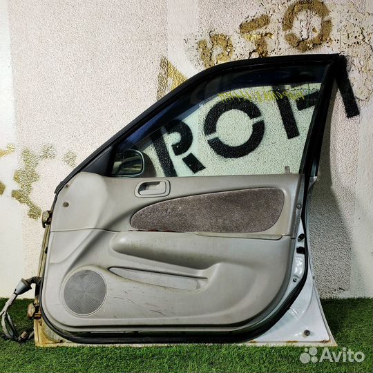 Дверь передняя правая для Toyota Corolla viii