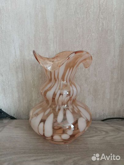 Ваза карамельное стекло Красный Май СССР