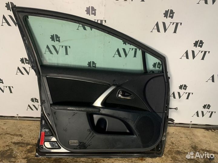 Дверь боковая передняя левая Toyota Avensis T2