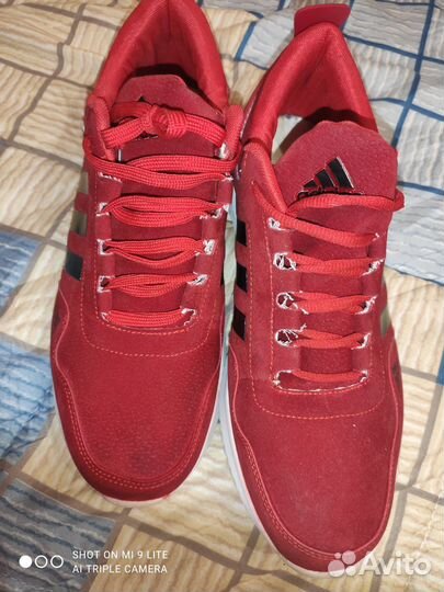 Кроссовки adidas 46