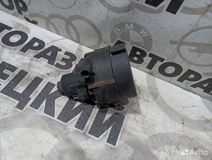 Насос продувки катализатора Mercedes W203