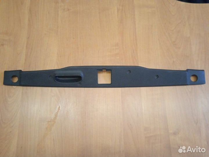 Накладка крышки багажника Mercedes S-Class W220