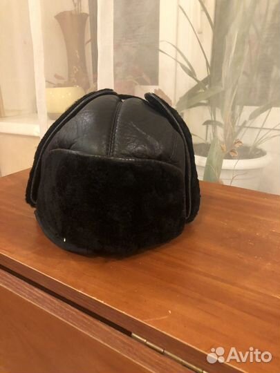 Мужская зимняя шапка из натуральной кожи и меха