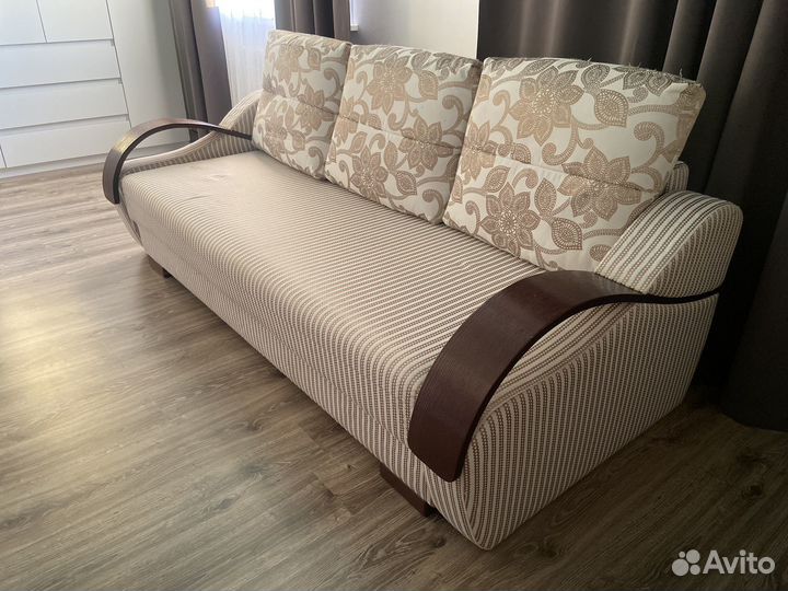 Диван еврокнижка бу