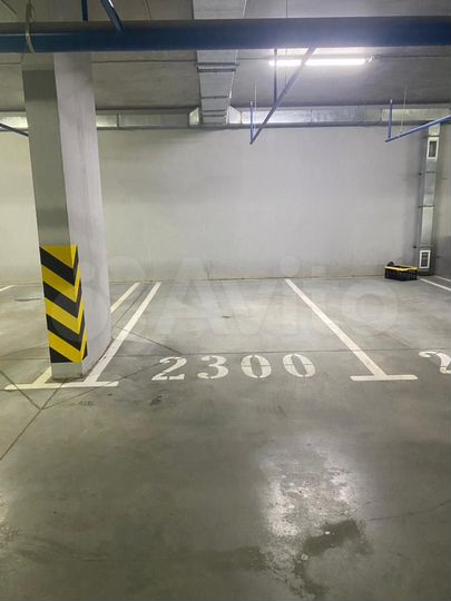 Машиноместо, 14 м²