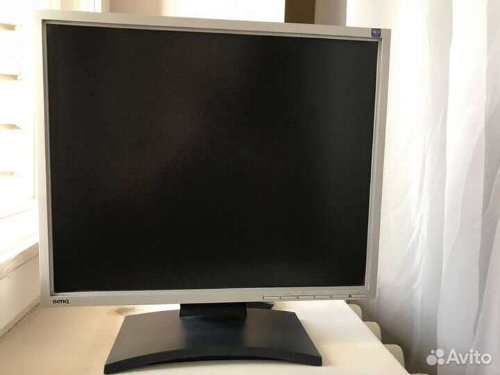 Монитор benq FP73G