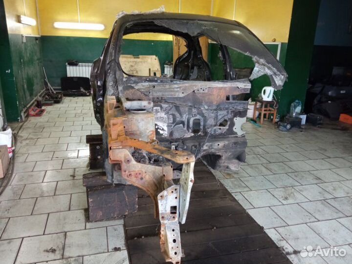 Кузов Nissan Juke HR16 2011