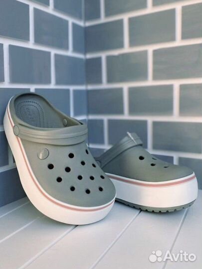 Crocs