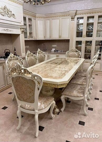 Комплект стол и стулья