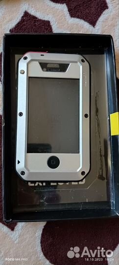 Чехол на iPhone