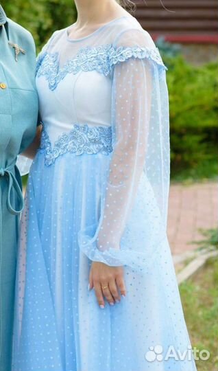 Продам платье,одевалось один раз на выпускной, в и