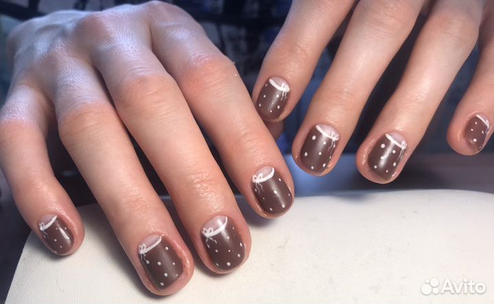 Маникюр, шугаринг