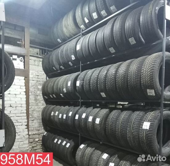 Kumho WinterCraft SUV Ice WS31 205/60 R16 90P