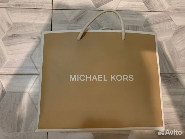 Смарт часы michael kors