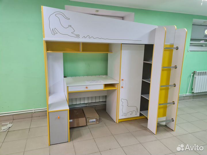 Комплекс мебели для детской комнаты