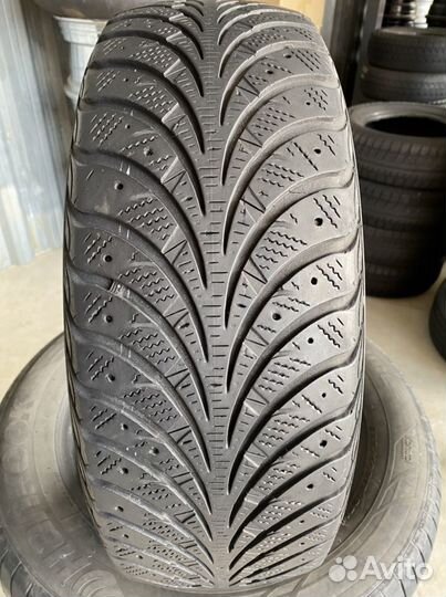 Goodyear UltraGrip Extreme 205/60 R16 92T