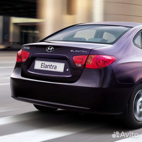 Бампер задний в цвет Hyundai Elantra HD