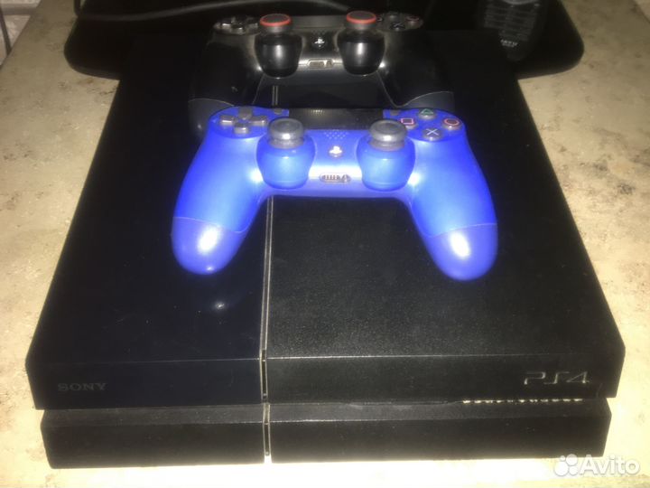 Игровая приставка ps4