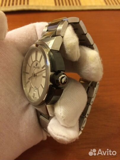 Часы Swarovski 