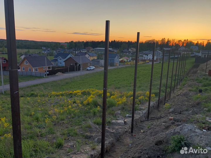 Винтовые сваи под забор монтаж