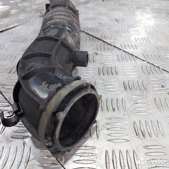 Патрубок воздушного фильтра LADA Largus фургон