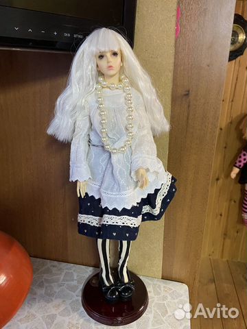 Продаю куклу бжд