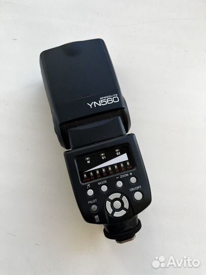Вспышка yongnuo speedlite yn560