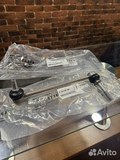 Стойка стабилизатора BMW 31356857624