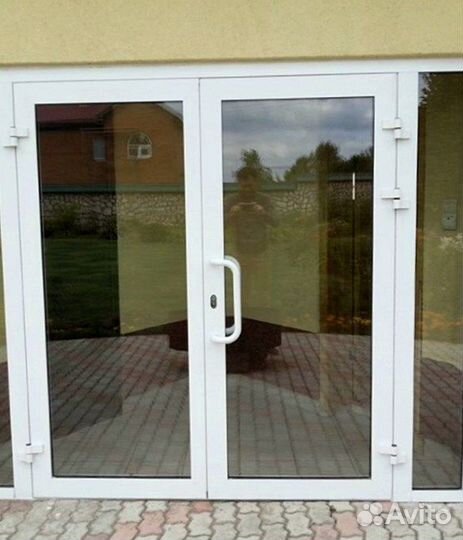 Пластиковые двери с гарантией под заказ