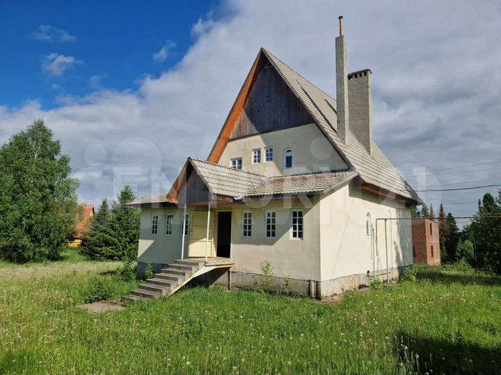 Дом 199,7 м² на участке 26 сот.