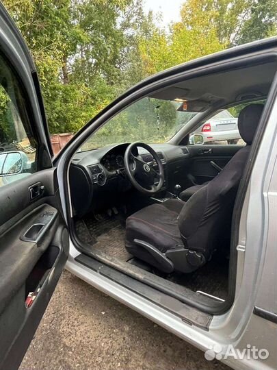 Volkswagen Golf 1.4 МТ, 2002, 240 000 км