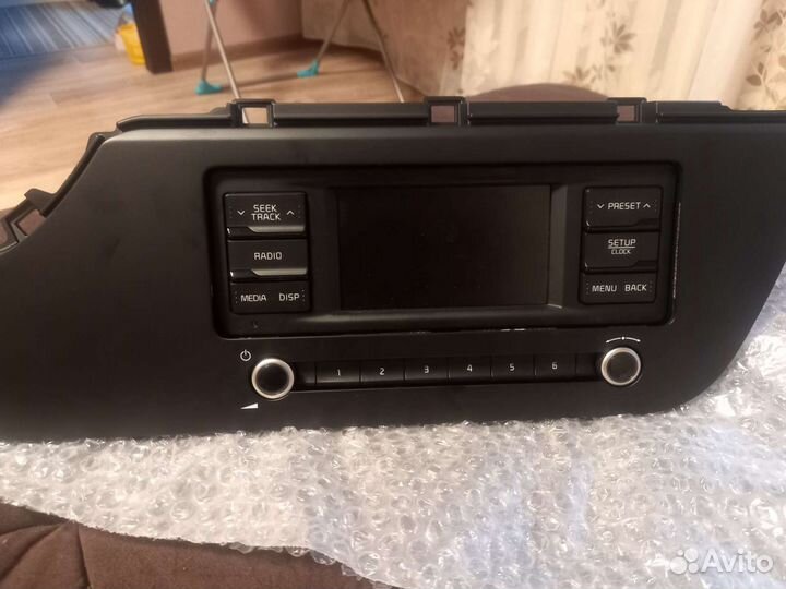 Штатная магнитола на kia rio 4