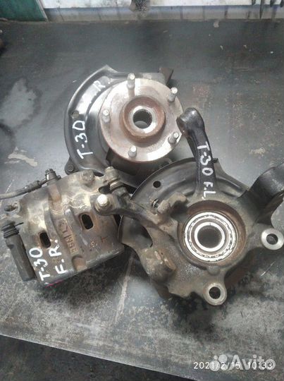 Ступица передняя на Nissan X-Trail T30