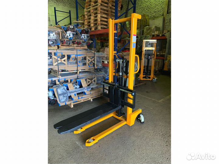 Штабелёр ручной