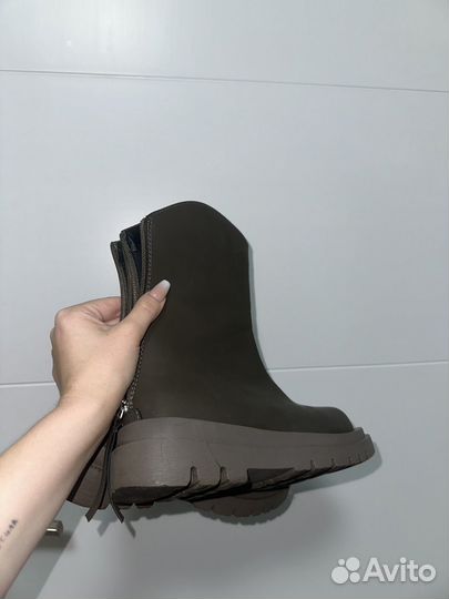 Осенние ботинки непромокаемые