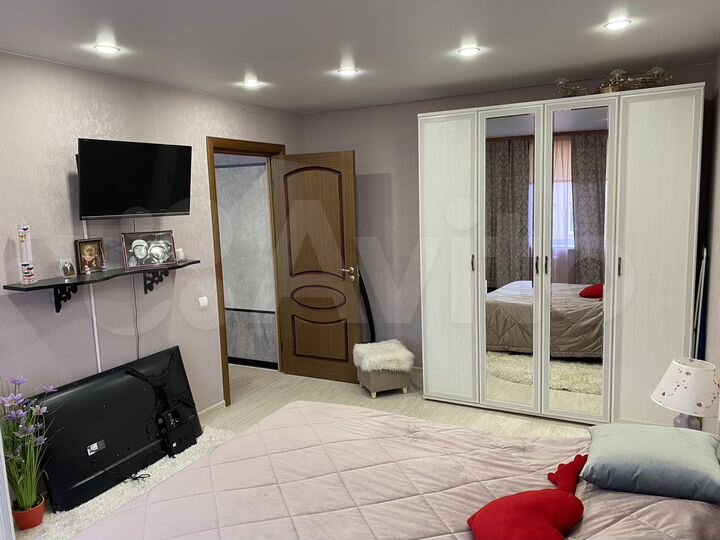 2-к. квартира, 44 м², 3/3 эт.